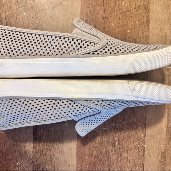 Sperry Women's Grey Perforated Slip-On Seaside Shoes Top-Sider Size 9 - Picture 4 of 13